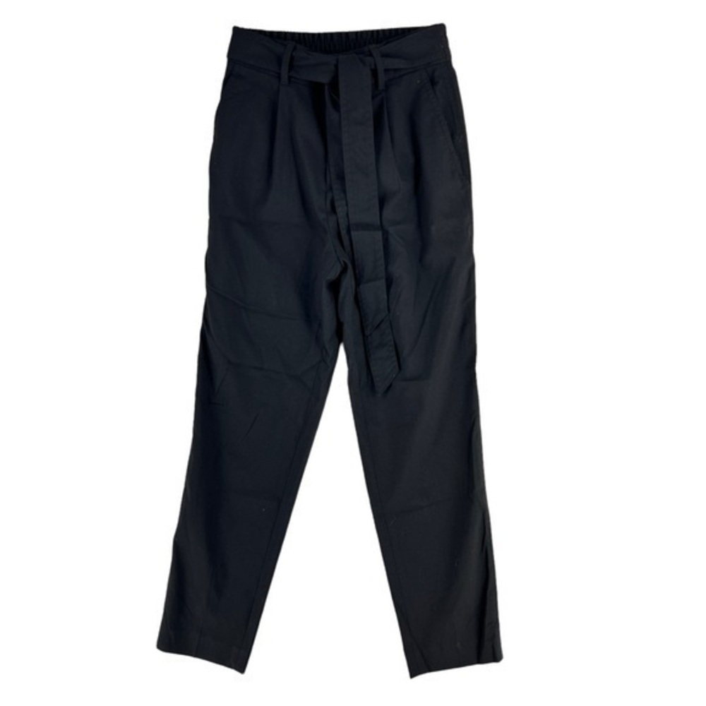 GAP Pleated Front High Rise Belted Crop‎ Pant